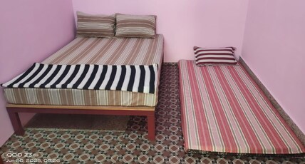 Shree Chendur Rooms Room Type - Budget room 1