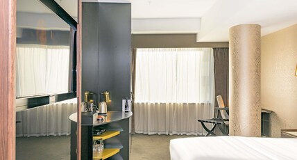 SOFITEL WELLINGTON Room Type - ACCESSIBLE CLASSIC ROOM, 1 Queen Bed, Complimentary WiFi