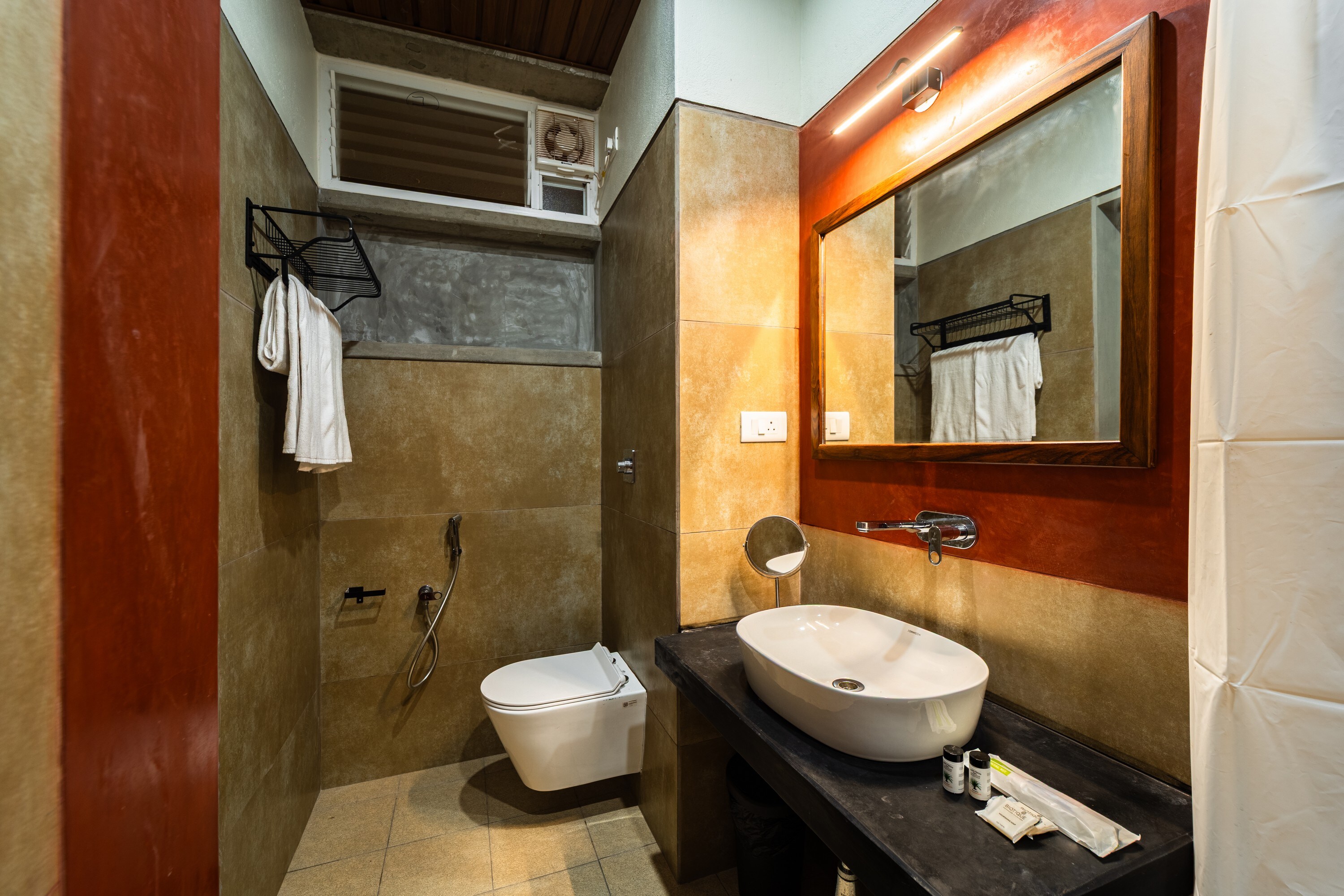 Savana Guest House - Tap to explore photos