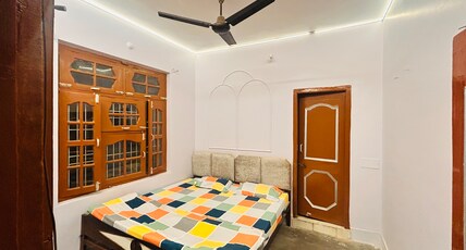 Shubham Paying Guest House Room Type - Double Bed AC Room