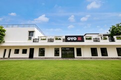 Hotel O Ambuja City Centre Mall Formerly Amar Marriage Palace