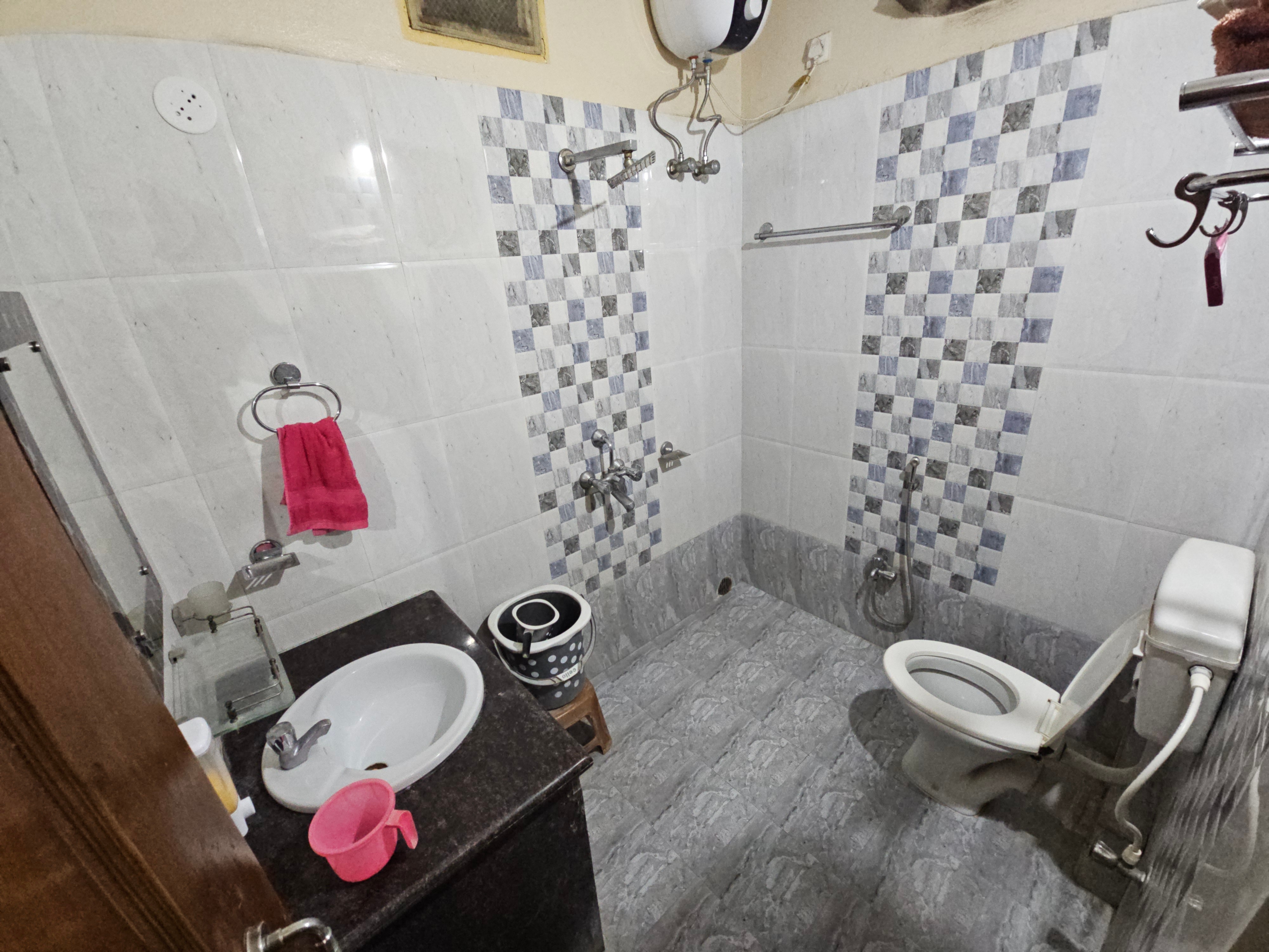 Gorgeous Villa 400 Meters From Model Beach || Entire 4BHK Villa || - Tap to explore photos