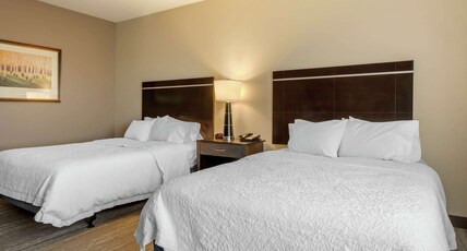HAMPTON INN ALAMOSA CO Room Type - 2QN MOB HEARING ACC TUB NS