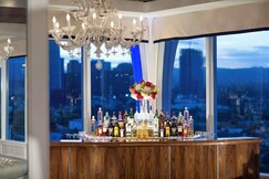 Cameo Beverly Hills by Hilton