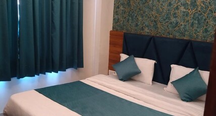 Hotel Hill View Room Type - deluxe room
