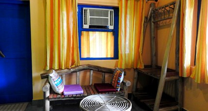 Camp Hornbill Room Type - Great Hornbill - Unique Stone Room (Best with Pied Hornbill as a duo)