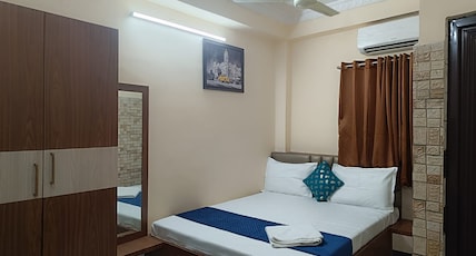 HOTEL FAB INTERNATIONAL Room Type - DELUXE KING HOTEL FAB INTERNATIONAL Room Type - DELUXE KING