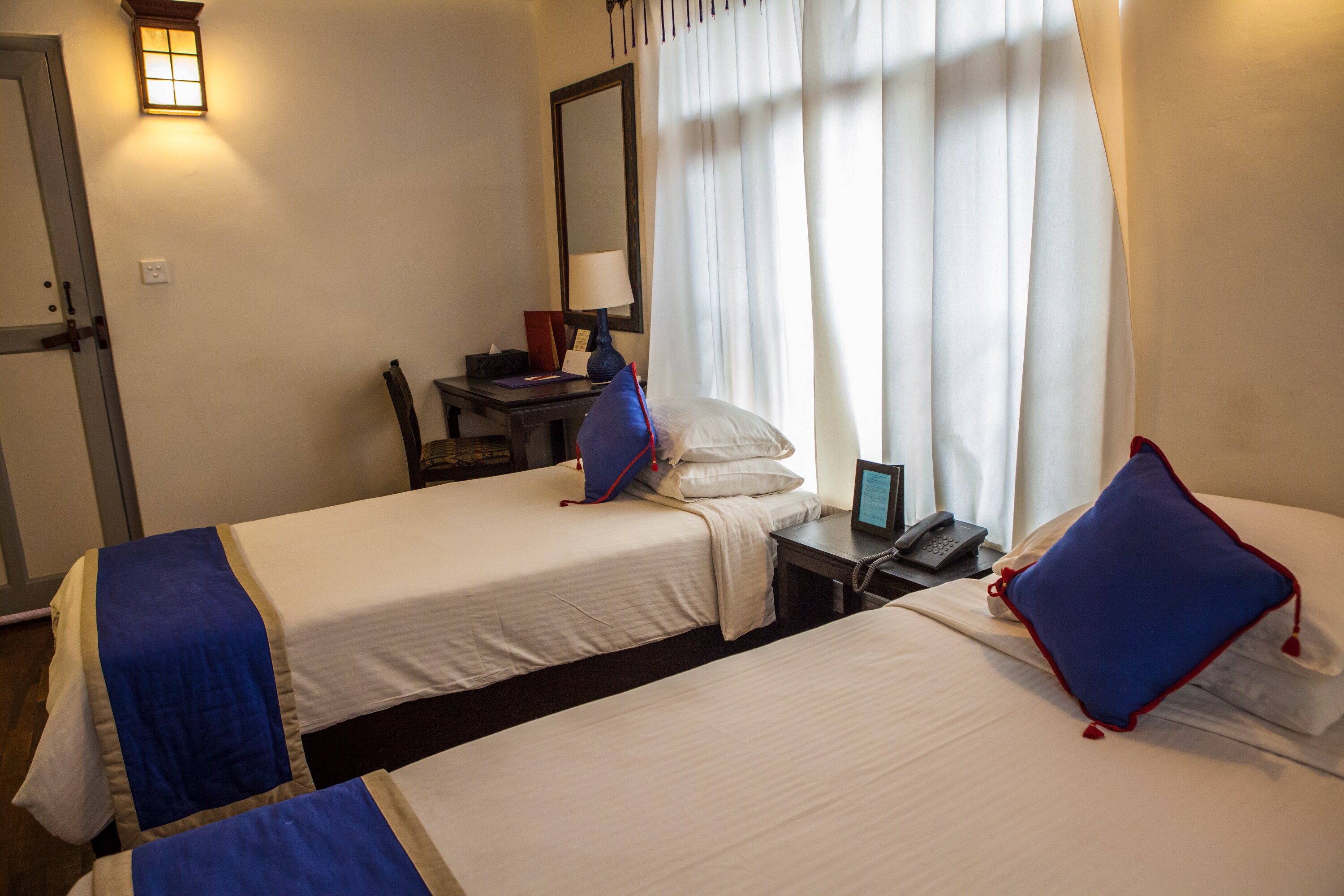 Shambaling Boutique Hotel - Tap to explore photos