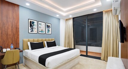 Townhouse Sector 51 Gurgaon Room Type - Classic with Balcony
