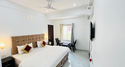 GANESH KRIPA STAY & PROMOTERS Room Type - Standard Room