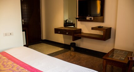 Hotel Sohana Palace near New Delhi Railway Station & Connaught Place Room Type - Deluxe Room
