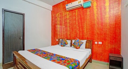 FabHotel Subikshas Mirra Villa -ECR Room Type - Deluxe Room