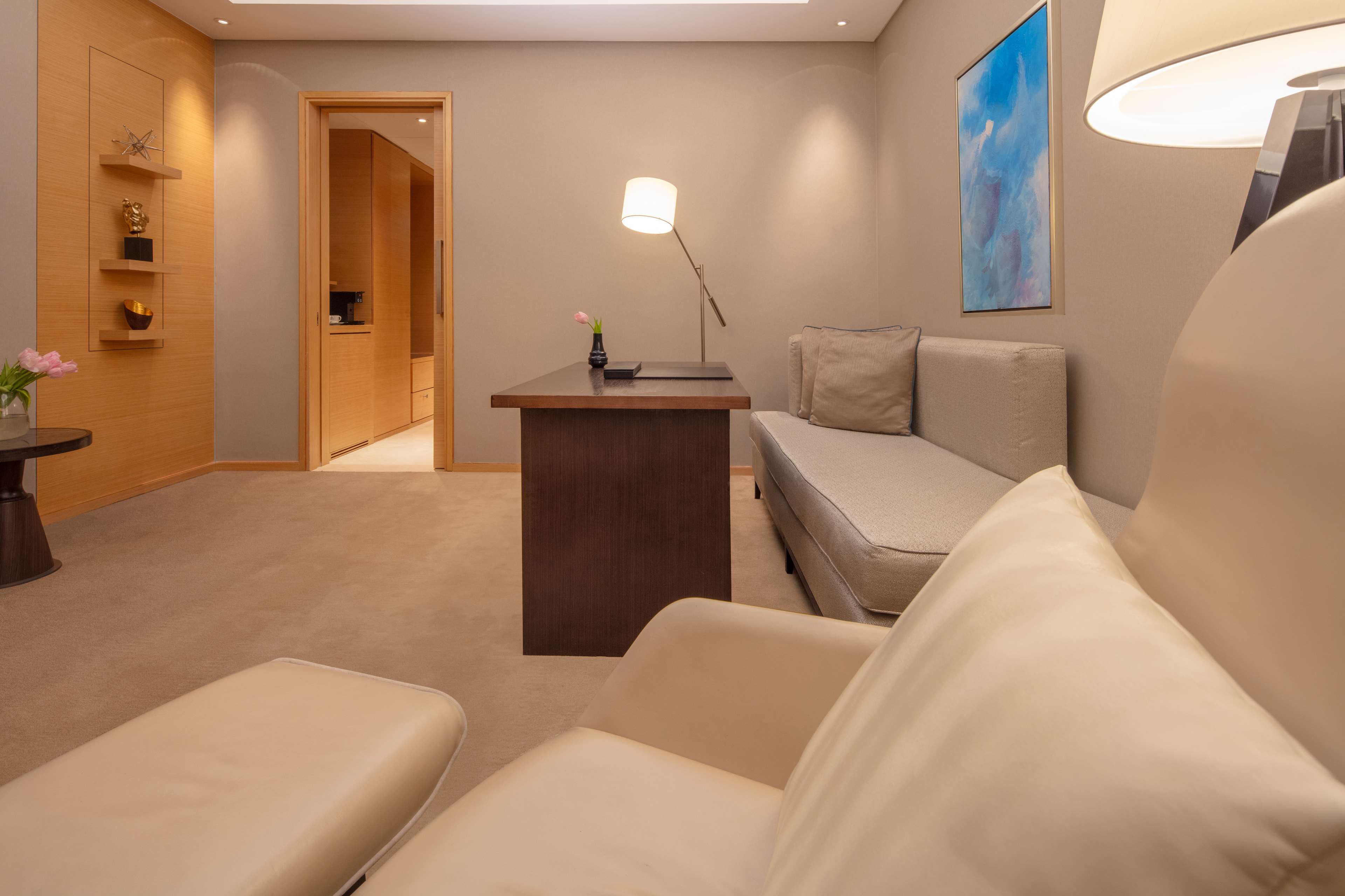 Hyatt Regency Riyadh Olaya - Tap to explore photos