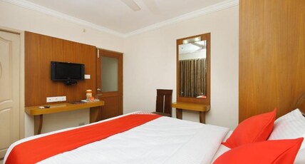 The City Manor Thiruvanmiyur Room Type - Deluxe Ac Room