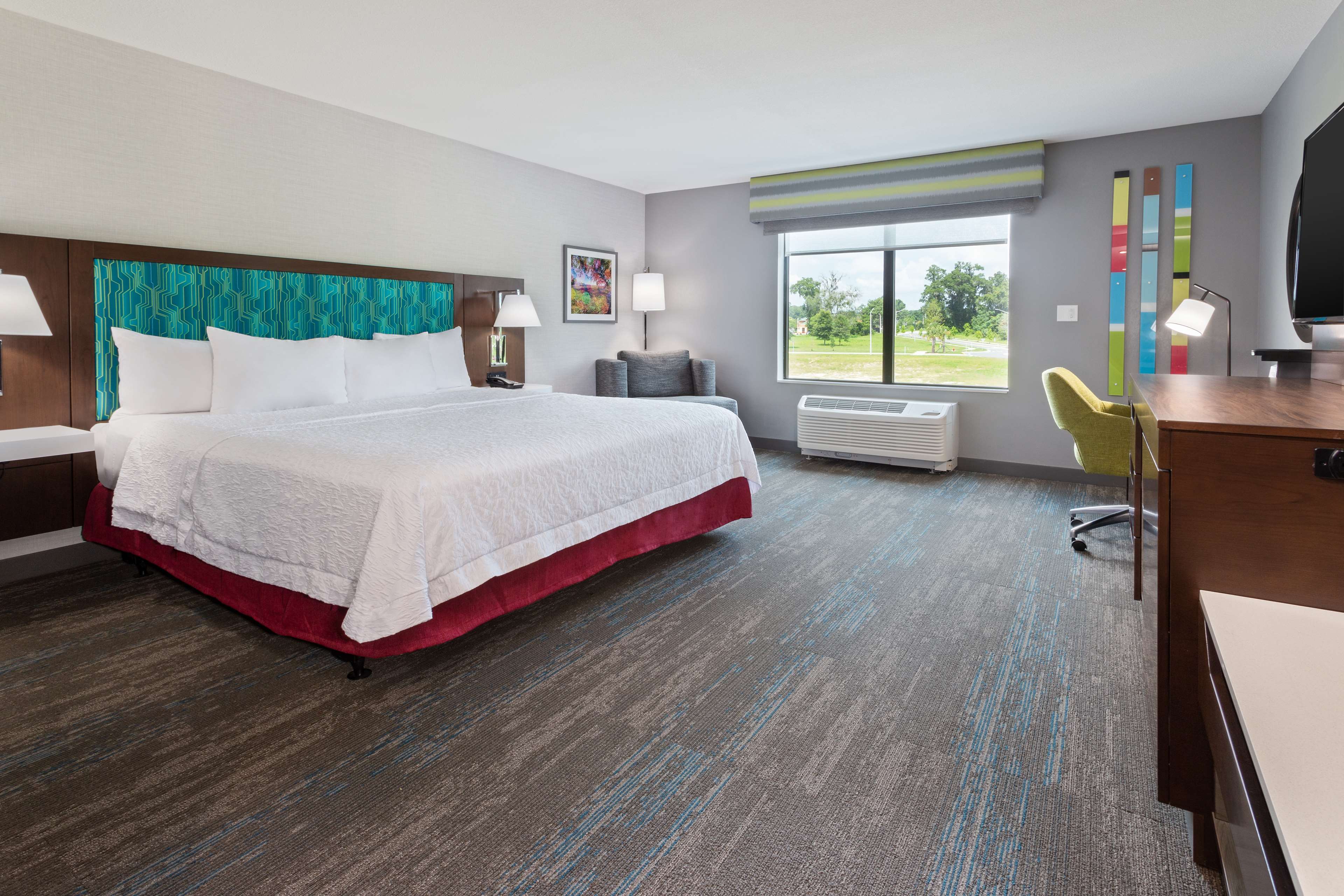 Hampton Inn & Suites Alachua I-75, FL - Tap to explore photos
