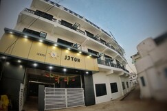 HOTEL AQ
