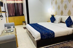 Hotel Raj Palace at Delhi Airport