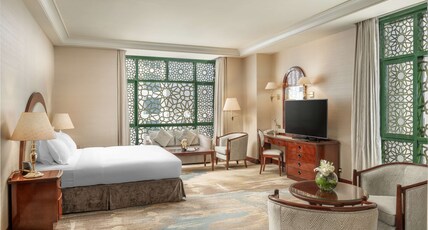 Madinah Hilton Room Type - KING SUPERIOR JS P. HARAM
