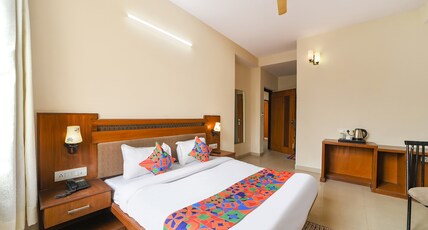 FabHotel Aayansh Room Type - Premium Room