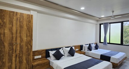 HOTEL GATEWAY INN Room Type - family room