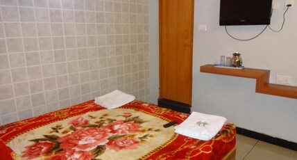 Green Apple Residence Room Type - Deluxe Room