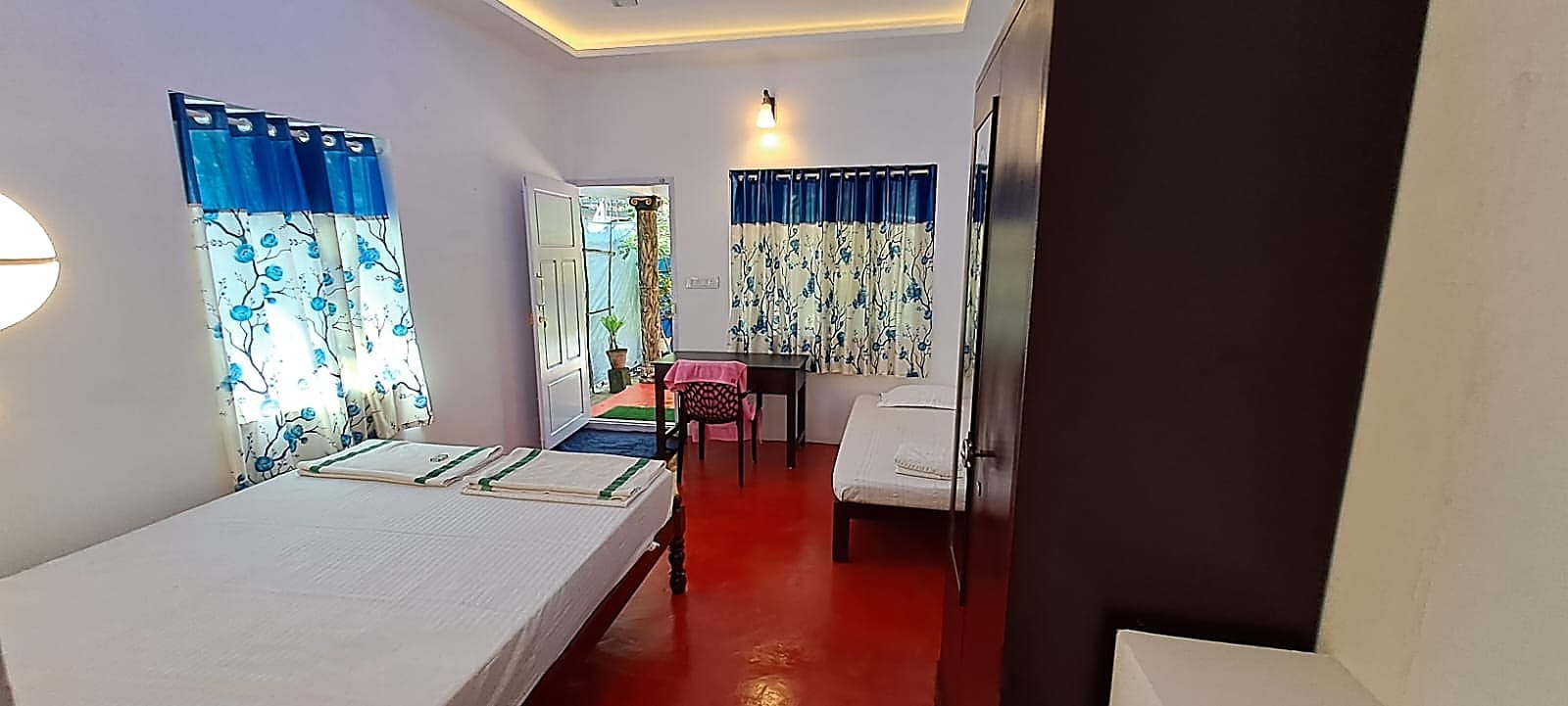 Marari Nadiya Beach Villa - Tap to explore photos