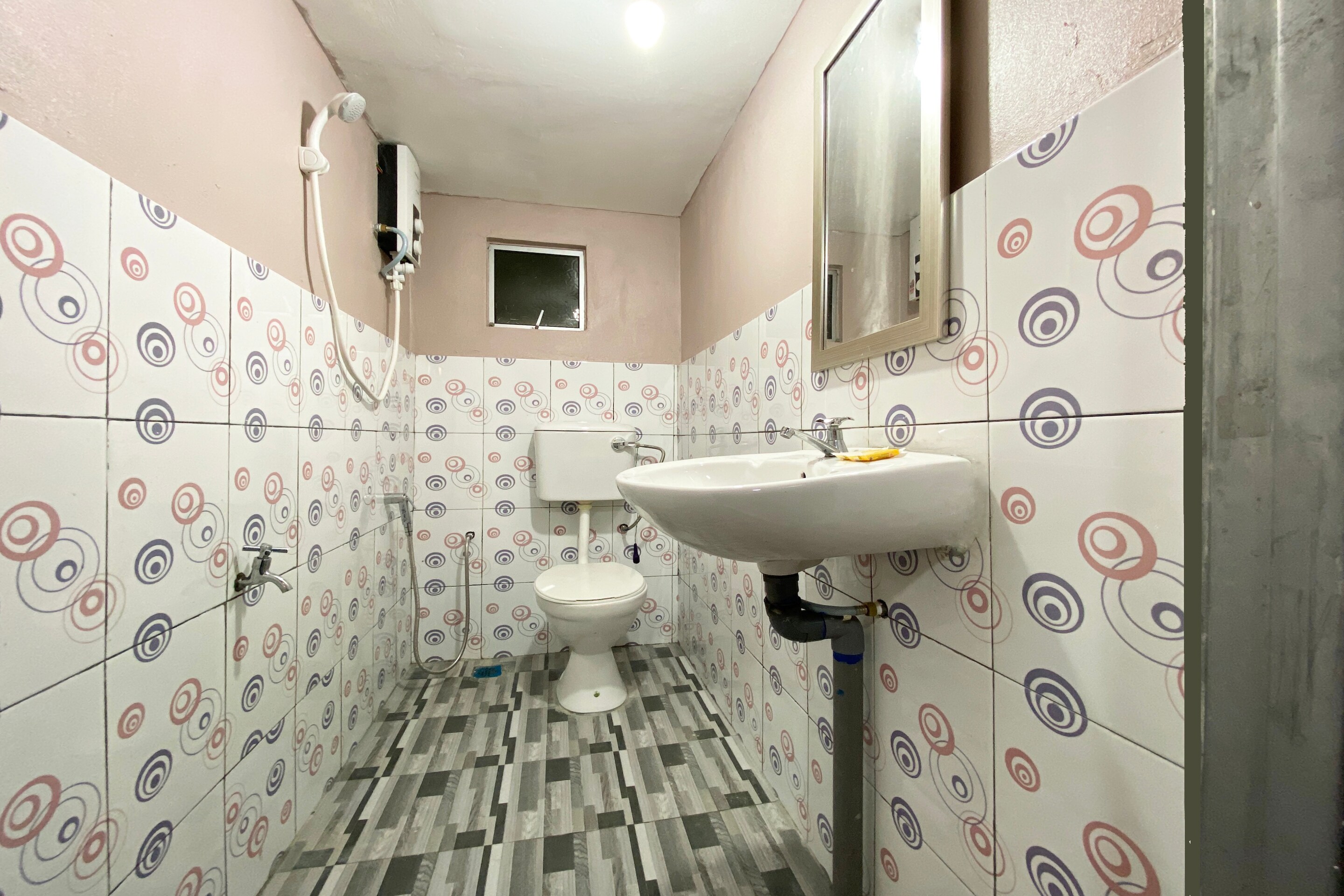 Hotel O Pogimpaan Homestay - Tap to explore photos
