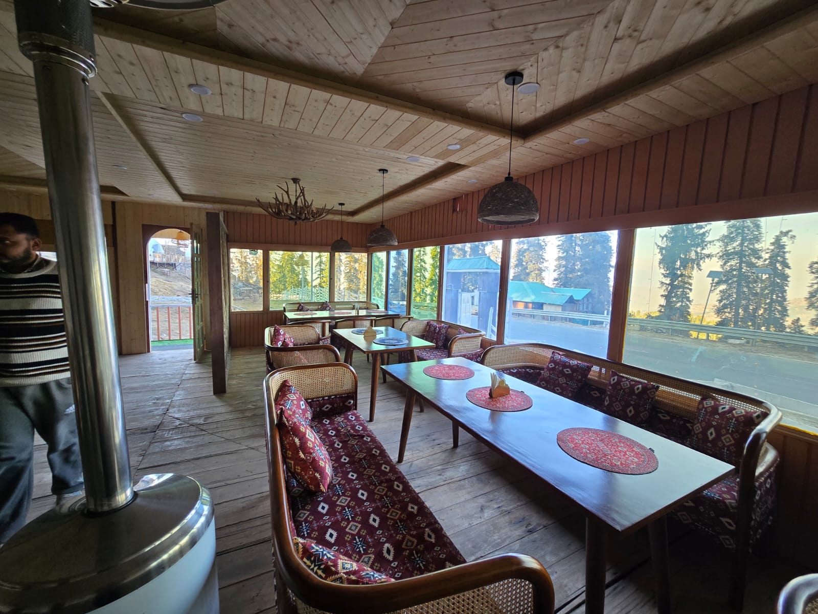 The Zukhara - A Luxury Glamping Dome Resort in Narkanda - Tap to explore photos