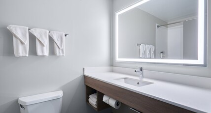 Holiday Inn Express Hotel & Suites SWIFT CURRENT, an IHG Hotel Room Type - 2 Queen Standard Refrigerator