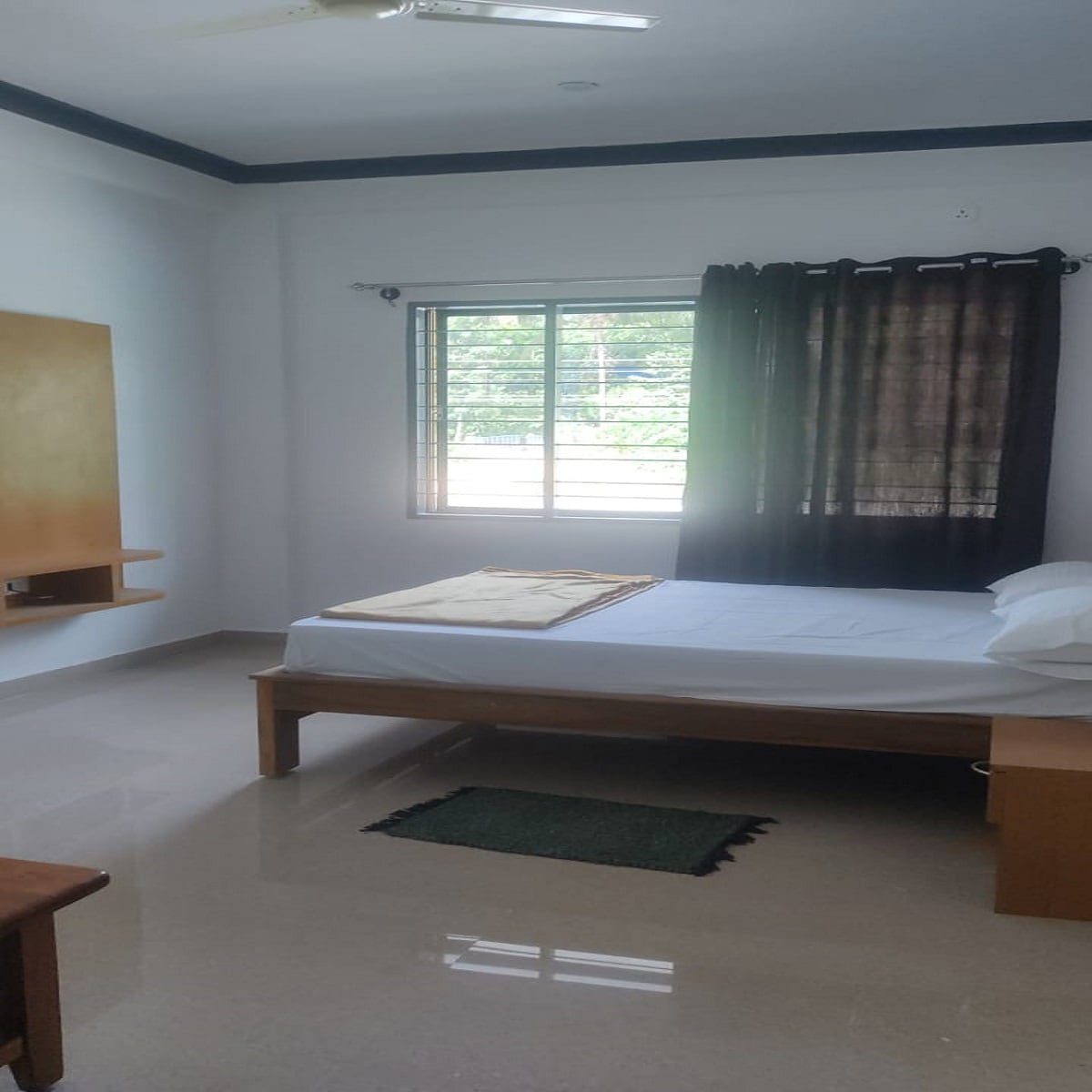 Harshith Boarding and Lodging - Tap to explore photos