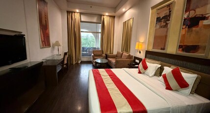 Hotel Western Court Panchkula Room Type - Grand Deluxe Room With Bathtub