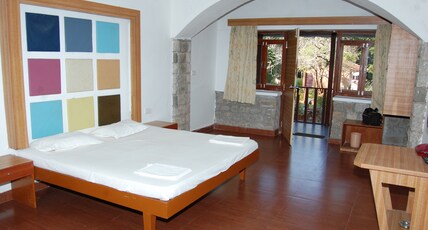 Zeenath Taj Gardens Room Type - Super Deluxe Room