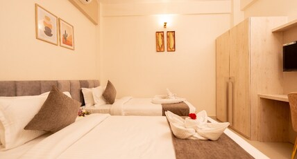 Hotel Kamrupa Room Type - Deluxe room