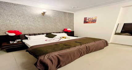 Hotel New Prime Room Type - Luxury Room