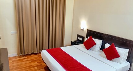 Hotel Sun Grand (100 meters away from Taj Mahal) Room Type - Deluxe Room