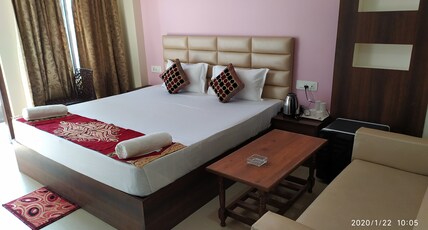 Pabitra Jamuna Room Type - Luxury Double bed