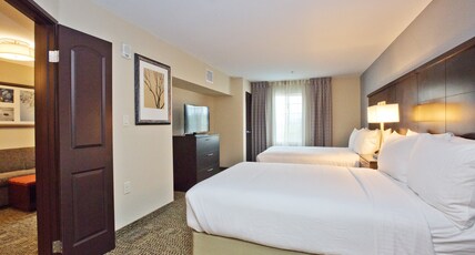 Staybridge Suites AUSTIN SOUTH INTERSTATE HWY 35 Room Type - 1 King 2 Double Beds 2 Bedroom Suite