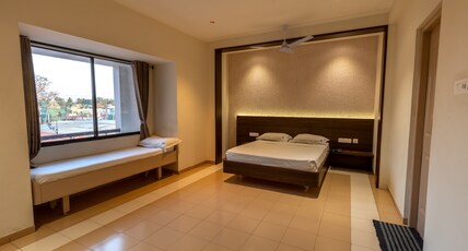 Hotel EMS Mayura Room Type - NON A/C MINI SUITE