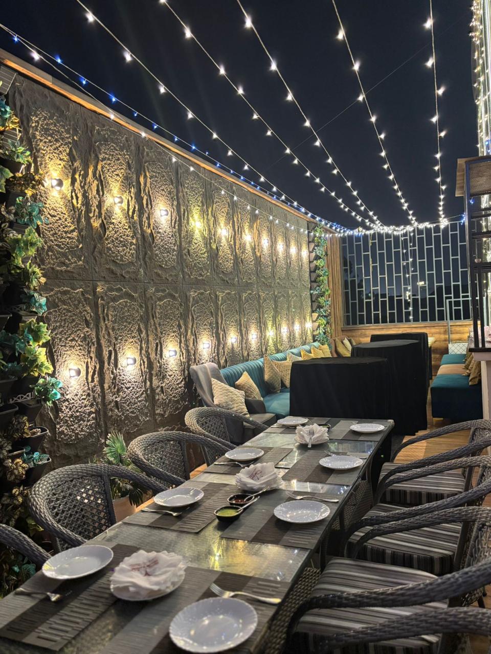 Hotel Yellow Sapphire - Tap to explore photos