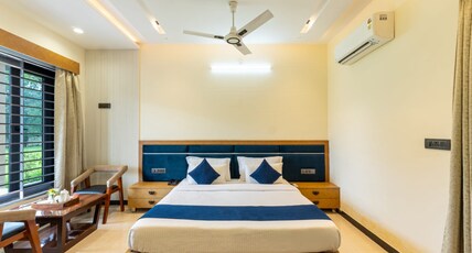 Milestone Resort Room Type - Deluxe Room with Balcony