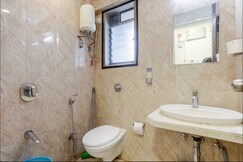 Spacious Cozy 1bhk Santacruz