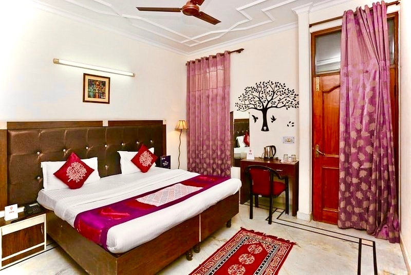 ASR Guest House, Janakpuri - Tap to explore photos