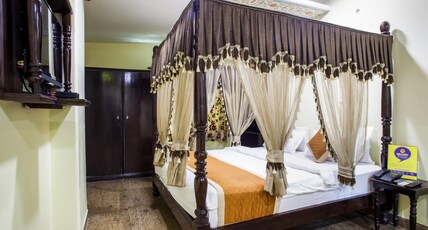 GRANDE RESIDENCY Room Type - PREMIUM ROOM  WITH AC