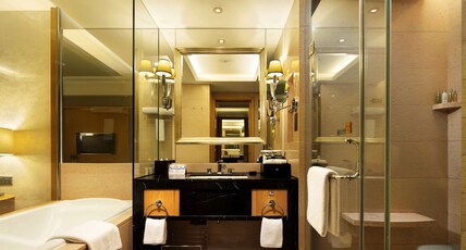 Hilton Xiamen Room Type - KING EXECUTIVE ROOM
