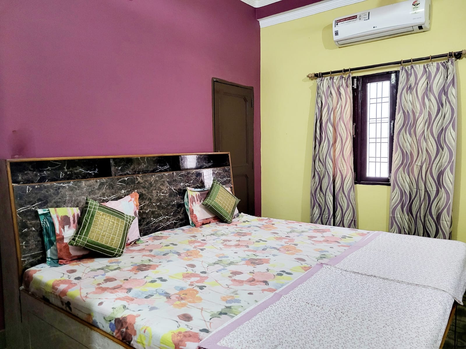 TULSI GANGA HOMESTAY - Tap to explore photos