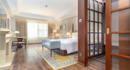 Radisson Collection Hotel & Spa, Riverfront Srinagar Room Type - Collection Executive Room Radisson Collection Hotel & Spa, Riverfront Srinagar Room Type - Collection Executive Room