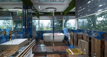 Parakkat Nature Resorts Room Type - Jaccuzi Family Room