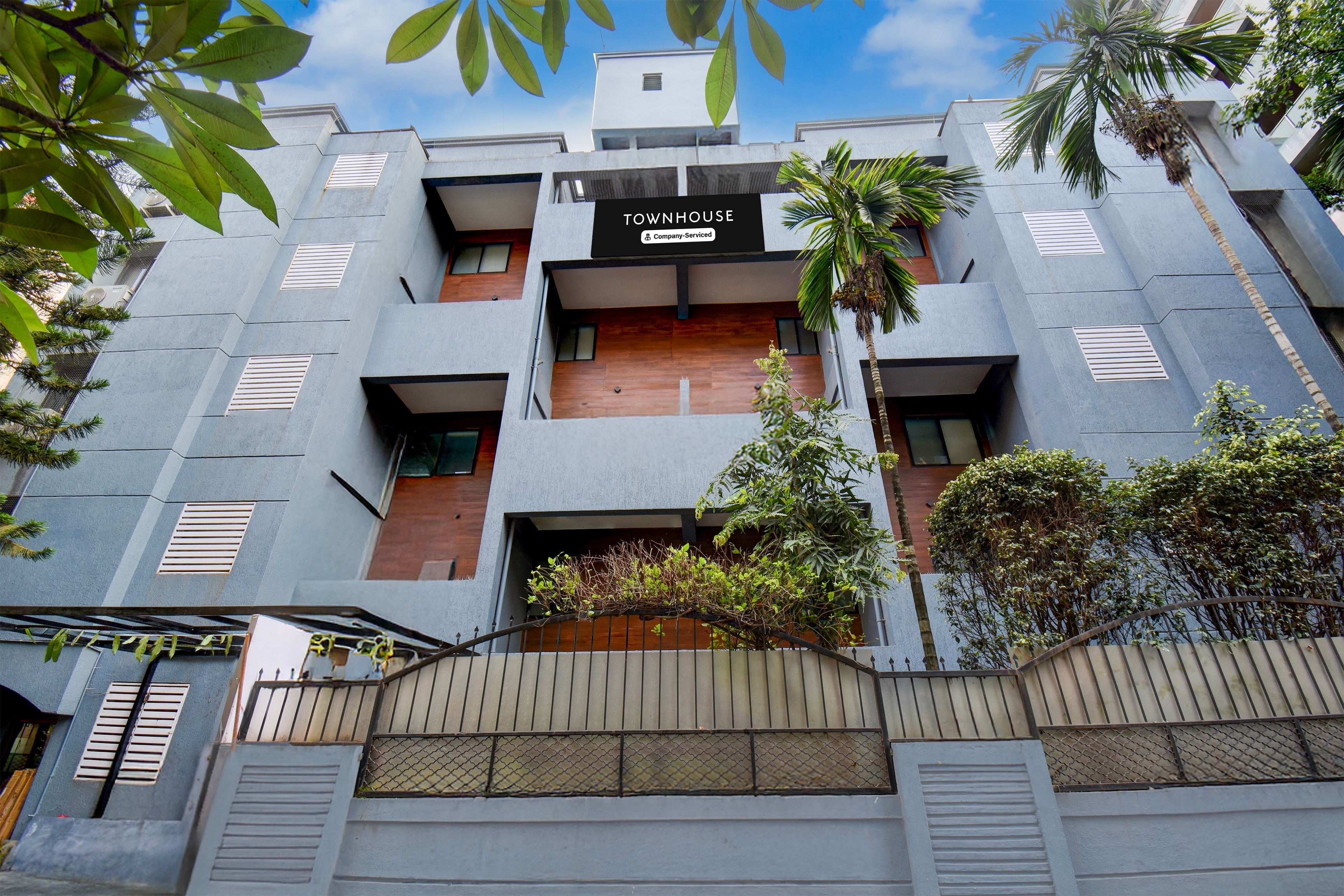 Super Townhouse Viman Nagar Business Stay Formerly Silver Crest - Tap to explore photos