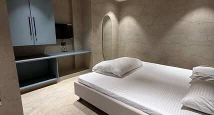 Hotel Rajjog Room Type - Super Deluxe Room