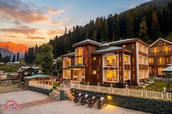 Hotel Glacier Heights